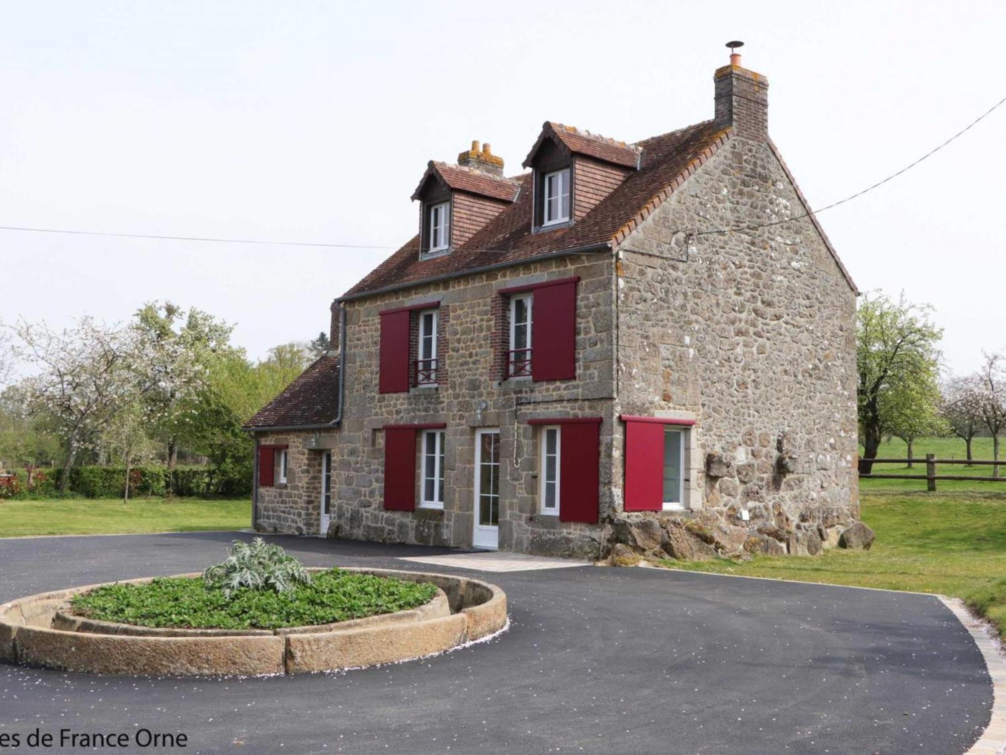 Maison Normande Renovee Avec Grand Jardin, Ideale Pour Famille, Proche Lac Et Randonnees - Fr-1-497-143 Menil-Gondouin Экстерьер фото
